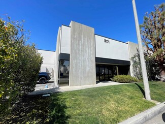 Huntington Beach, CA Industrial - 15171 Pipeline Ln