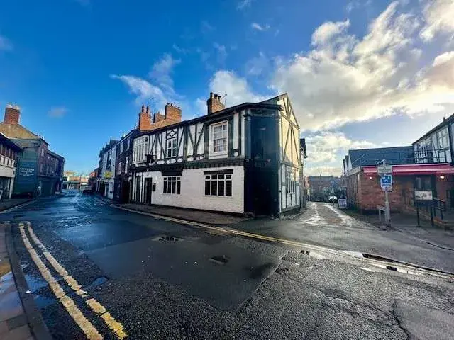 21 Princess St, Knutsford, CHS for Rent