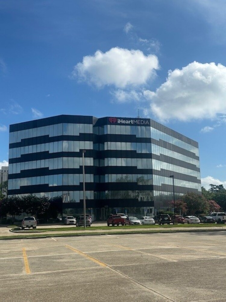 5555 Hilton Ave, Baton Rouge, LA for Rent