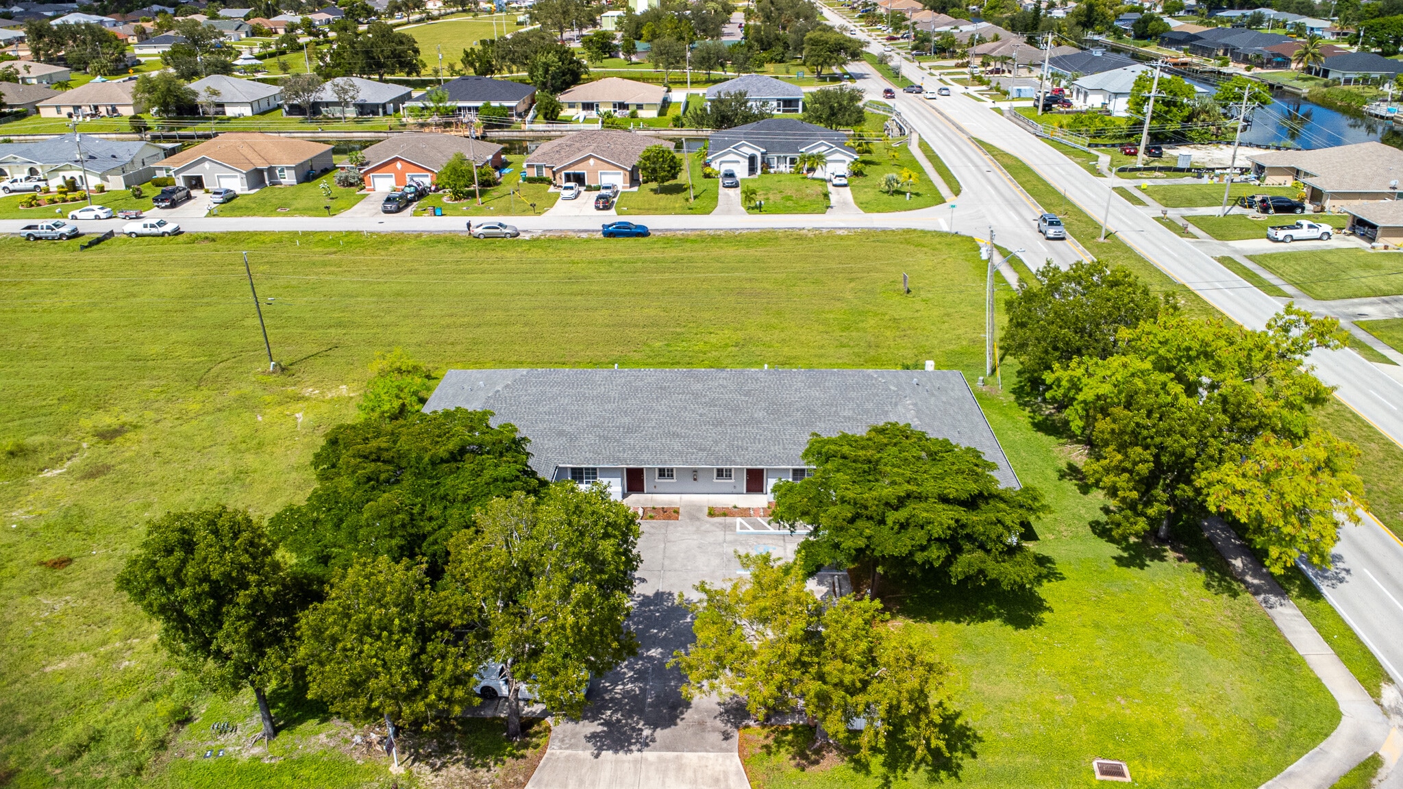 717 SE 8th St, Cape Coral, FL for Sale