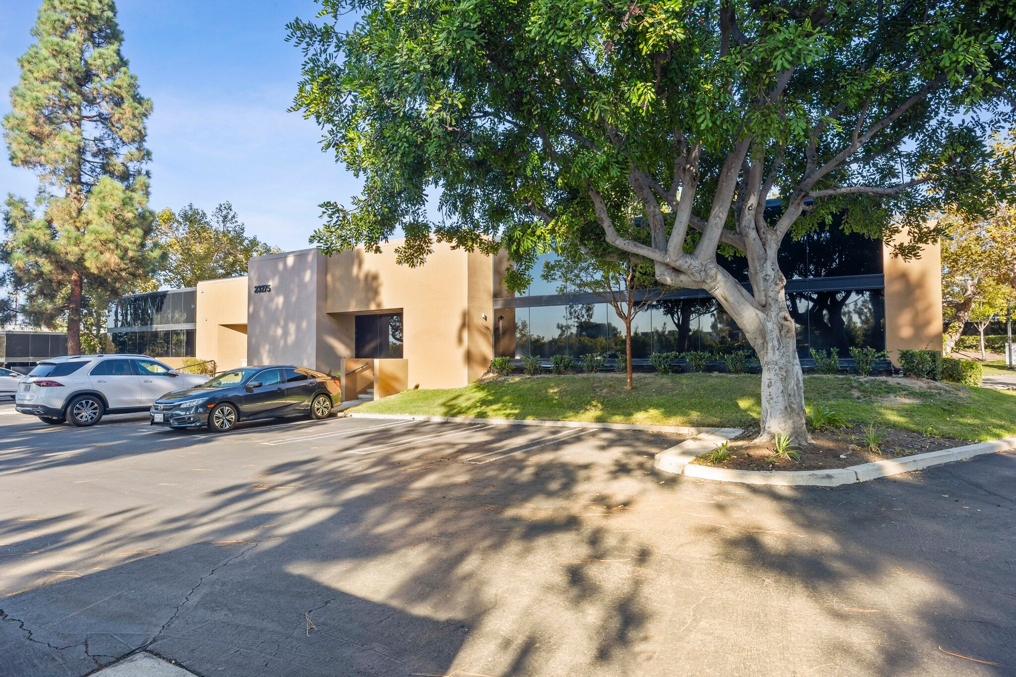 23275 South Pointe Dr, Laguna Hills, CA for Sale