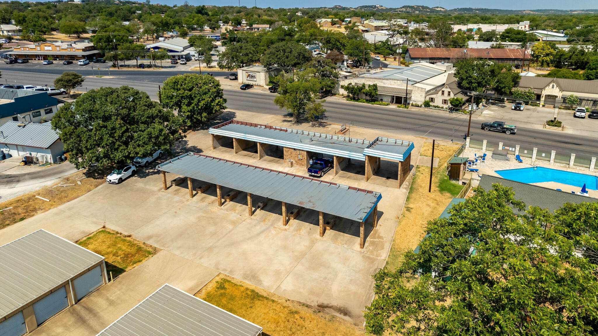 405 S Washington St, Fredericksburg, TX for Sale