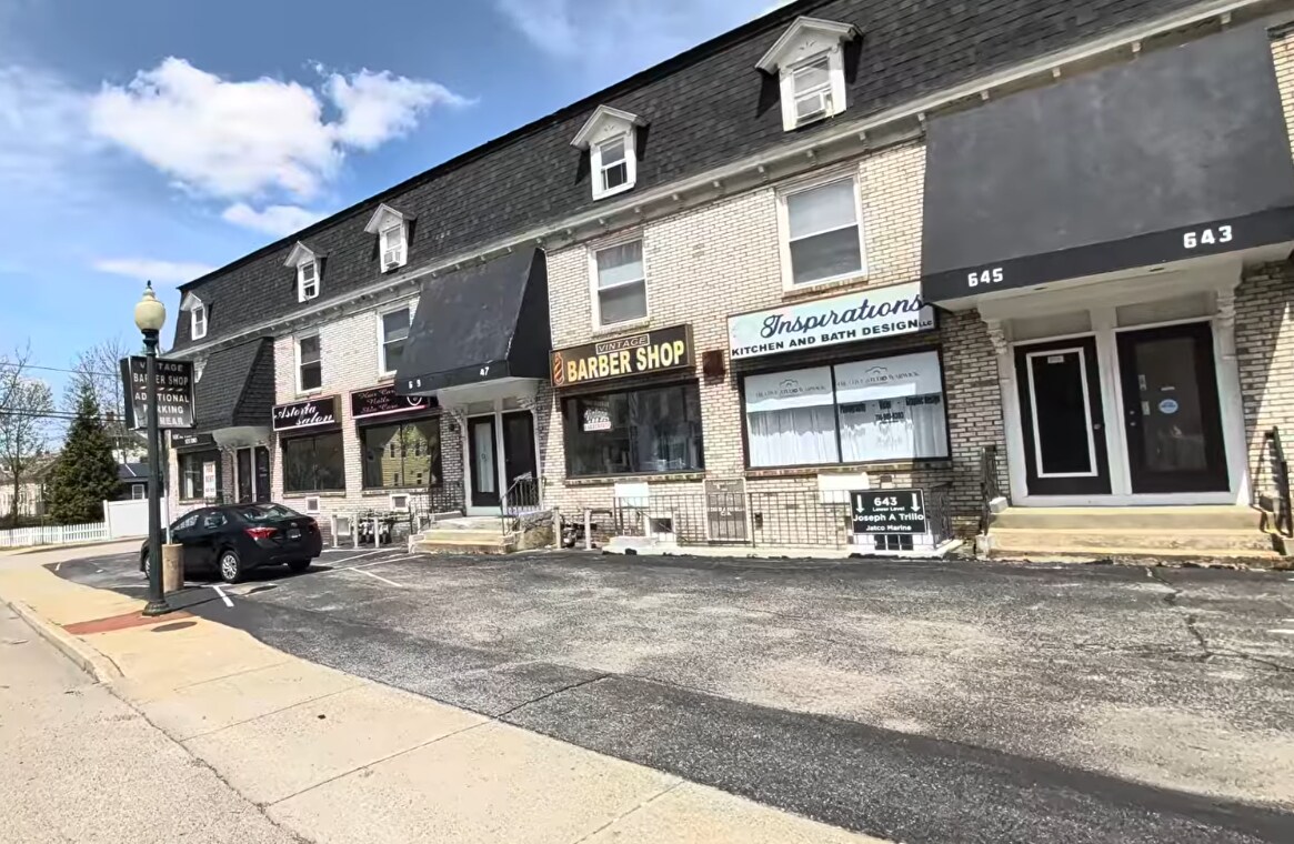 643-653 East Ave, Warwick, RI for Sale
