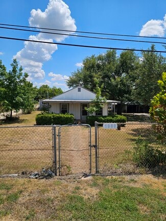 Buda, TX Commercial - 1080 W Goforth Rd
