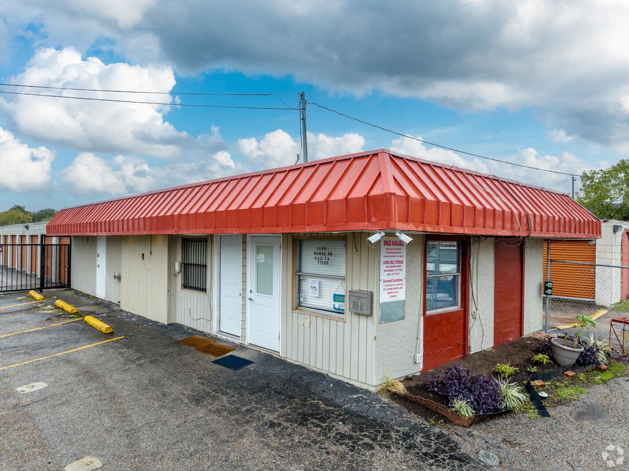1009 Burke Rd, Pasadena, TX for Sale