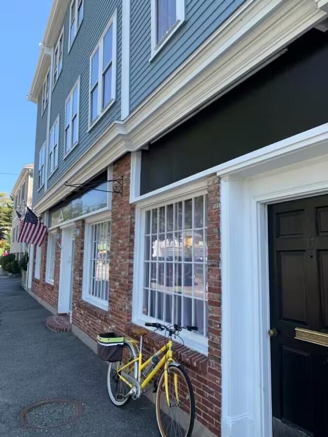 17-21 Essex St, Marblehead, MA for Rent