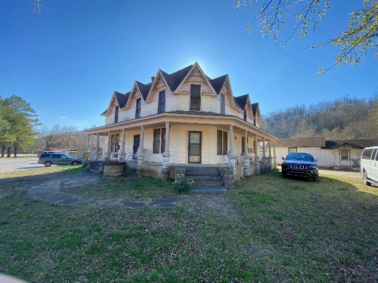 304 East Court Street, Jasper, AR for Sale