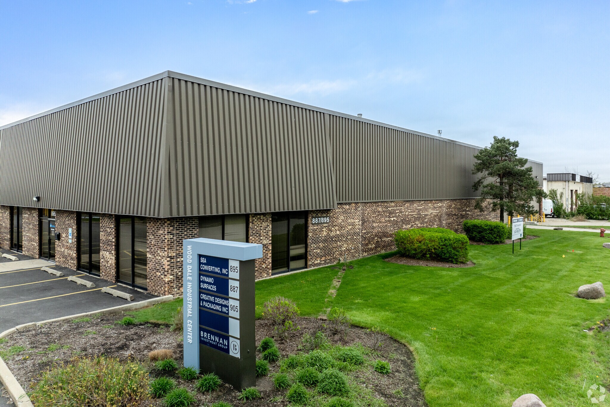 887-895 Sivert Dr, Wood Dale, IL for Rent