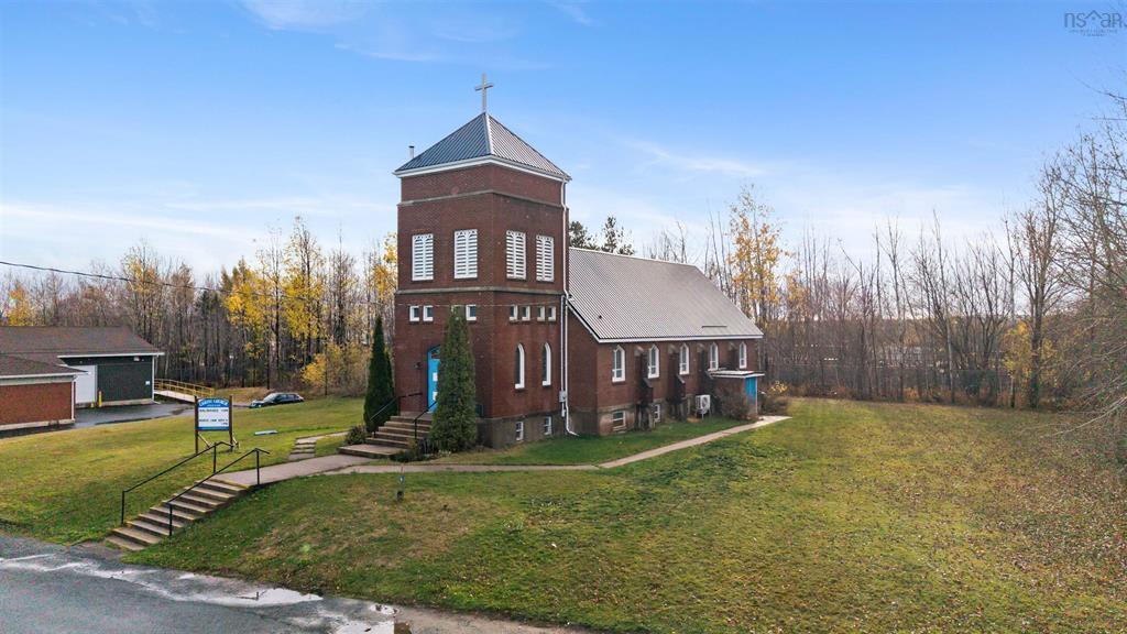 14 Church St, Lantz, NS for Sale