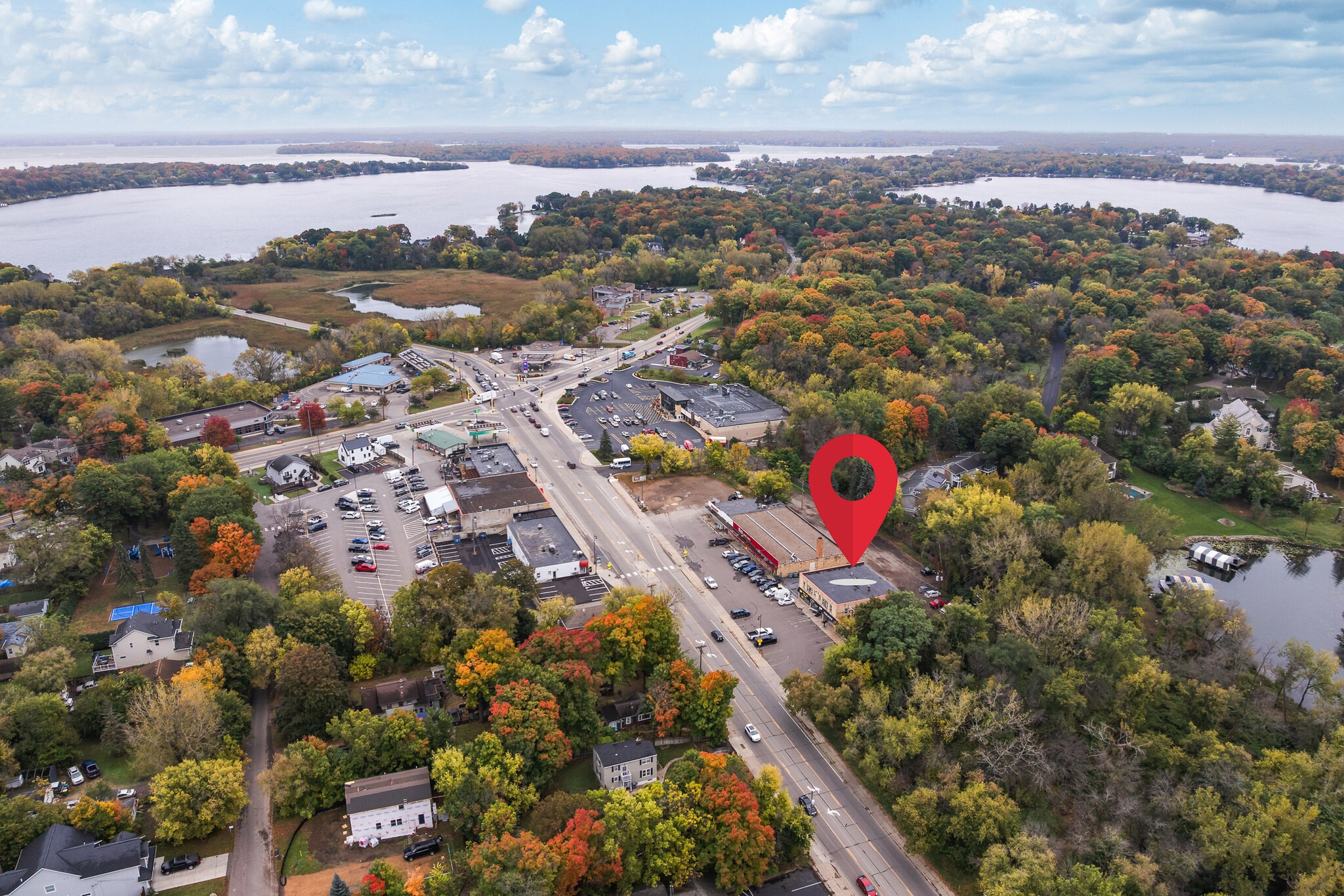 3449-3467 Shoreline Dr, Wayzata, MN for Sale