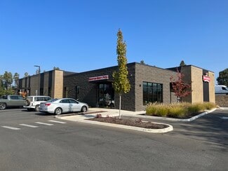 Roseburg, OR Storefront Retail/Office - 722 W Harvard Ave