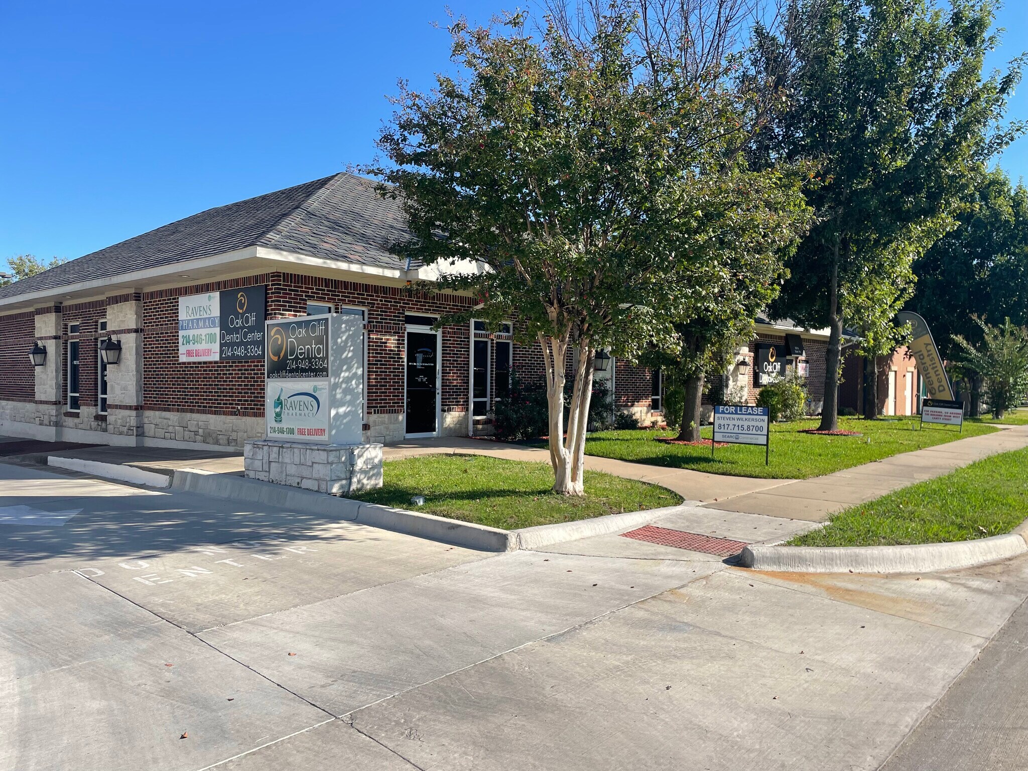 820 N Zang Blvd Dallas, TX 75208 Office Property for Lease on