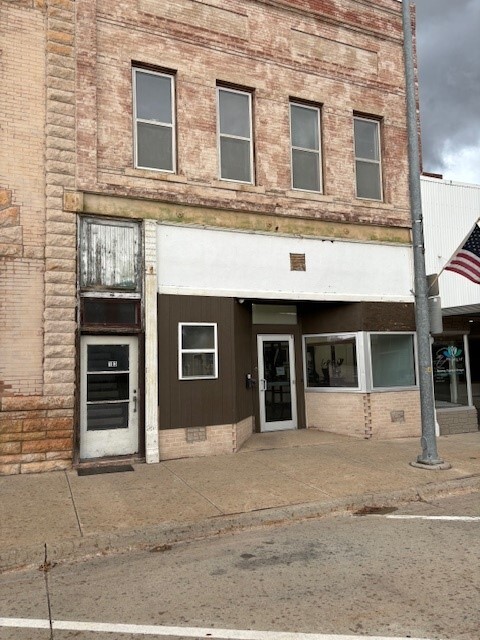 103 E Main St, Pierce, NE for Sale