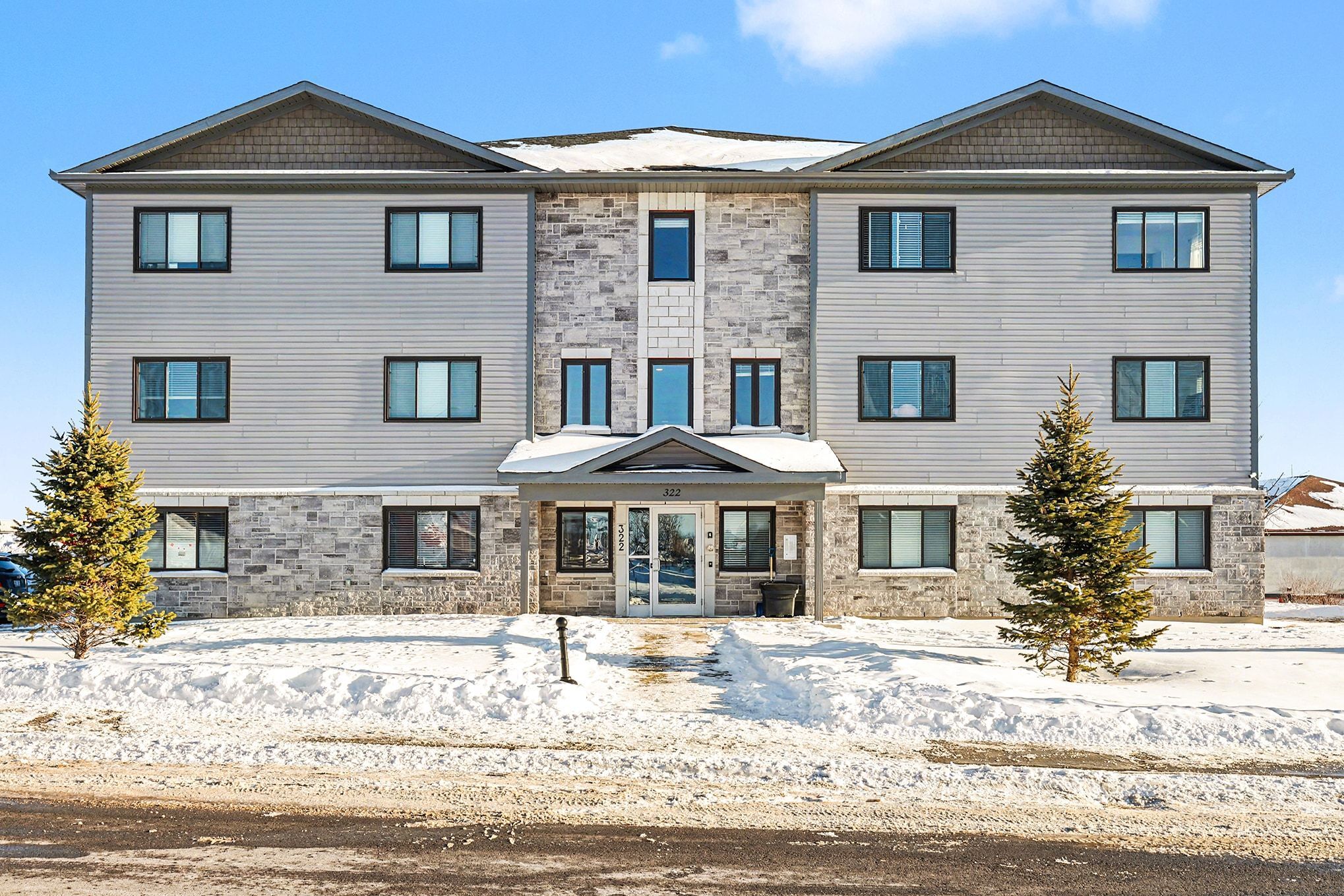 322 Honeyborne St, Mississippi Mills, ON for Sale