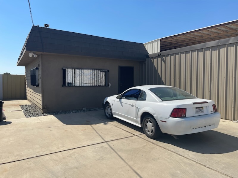 1224 21st St, Bakersfield, CA for Sale