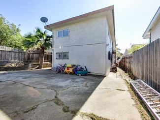 Oakland, CA Apartments - 2120 E 22nd St