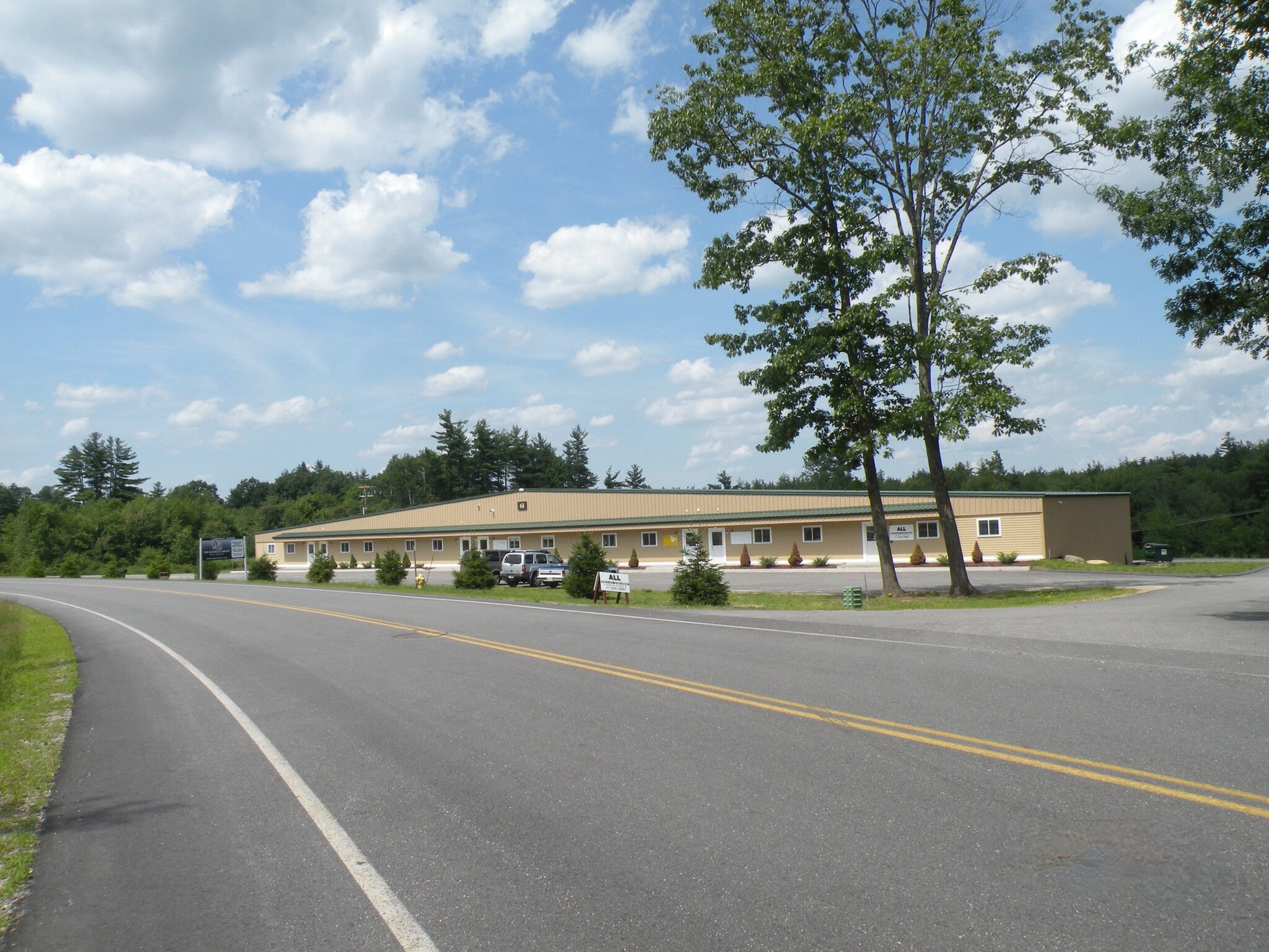 61 Airport Dr, Rochester, NH for Rent