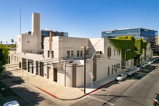 Los Angeles, CA Flex - 7000 Romaine St