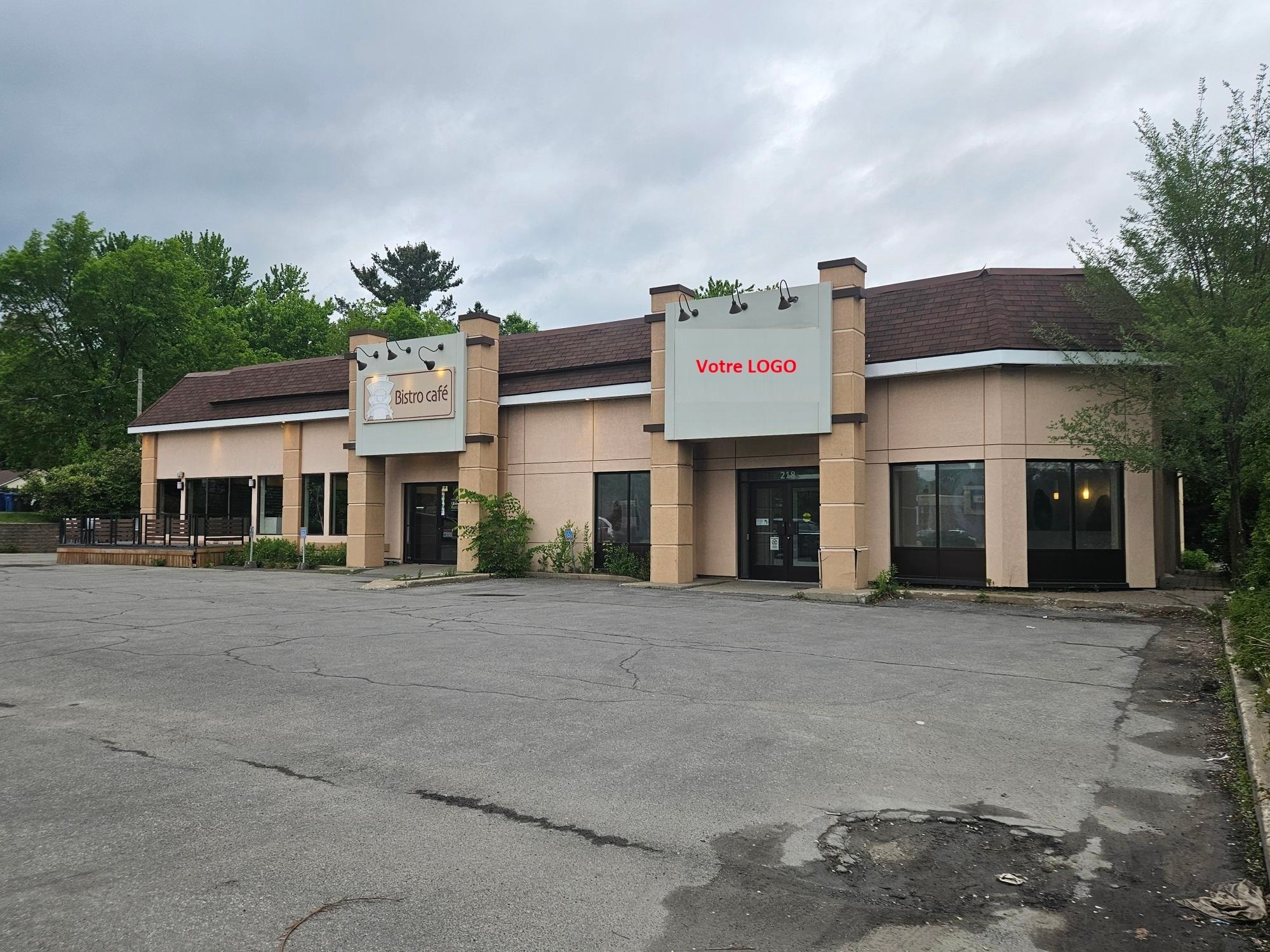 218-220 Boul Labelle, Rosemère, QC for Rent