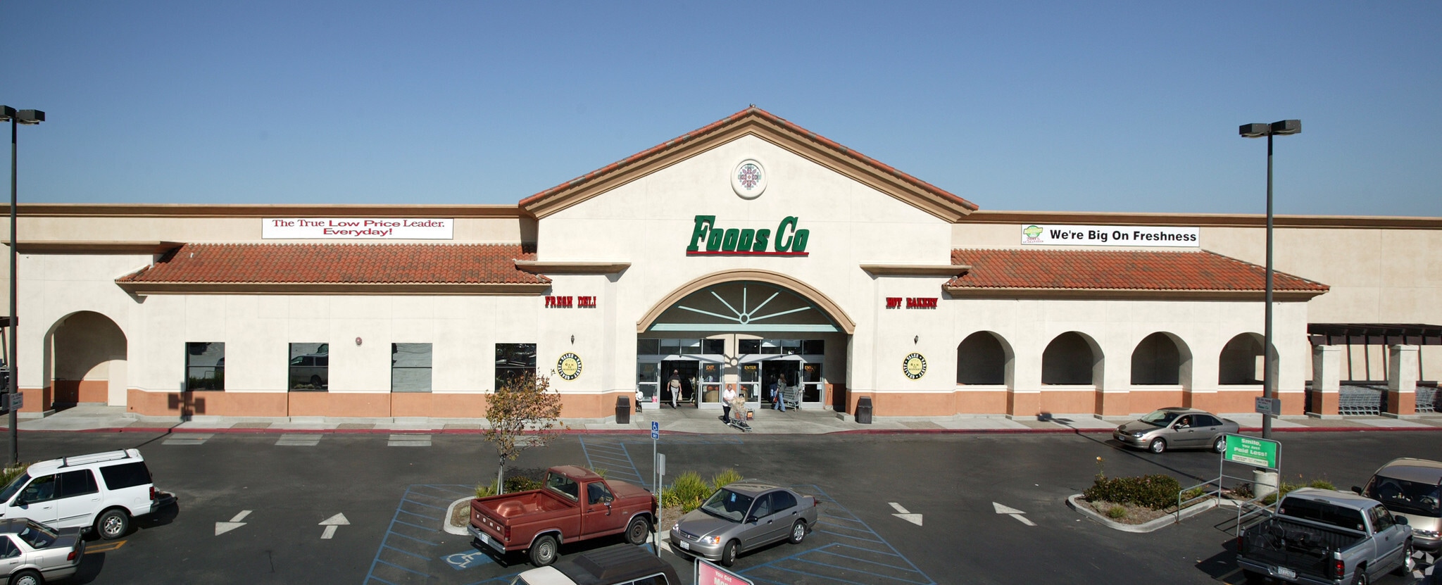 525-663 W Central Ave, Lompoc, CA for Rent