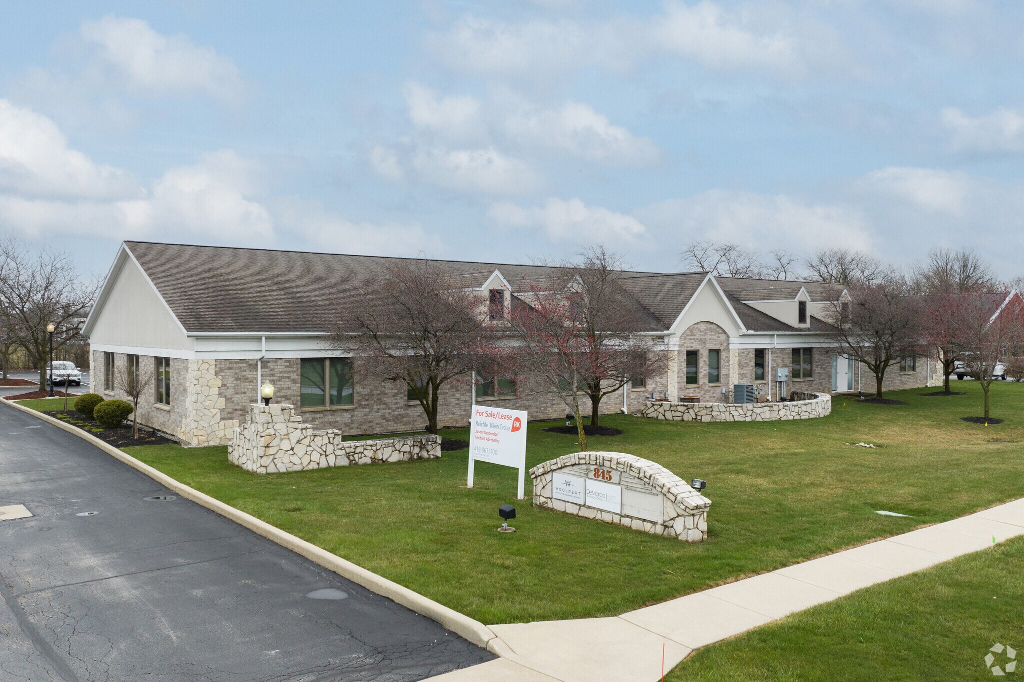 845 Commerce Dr, Perrysburg, OH for Rent