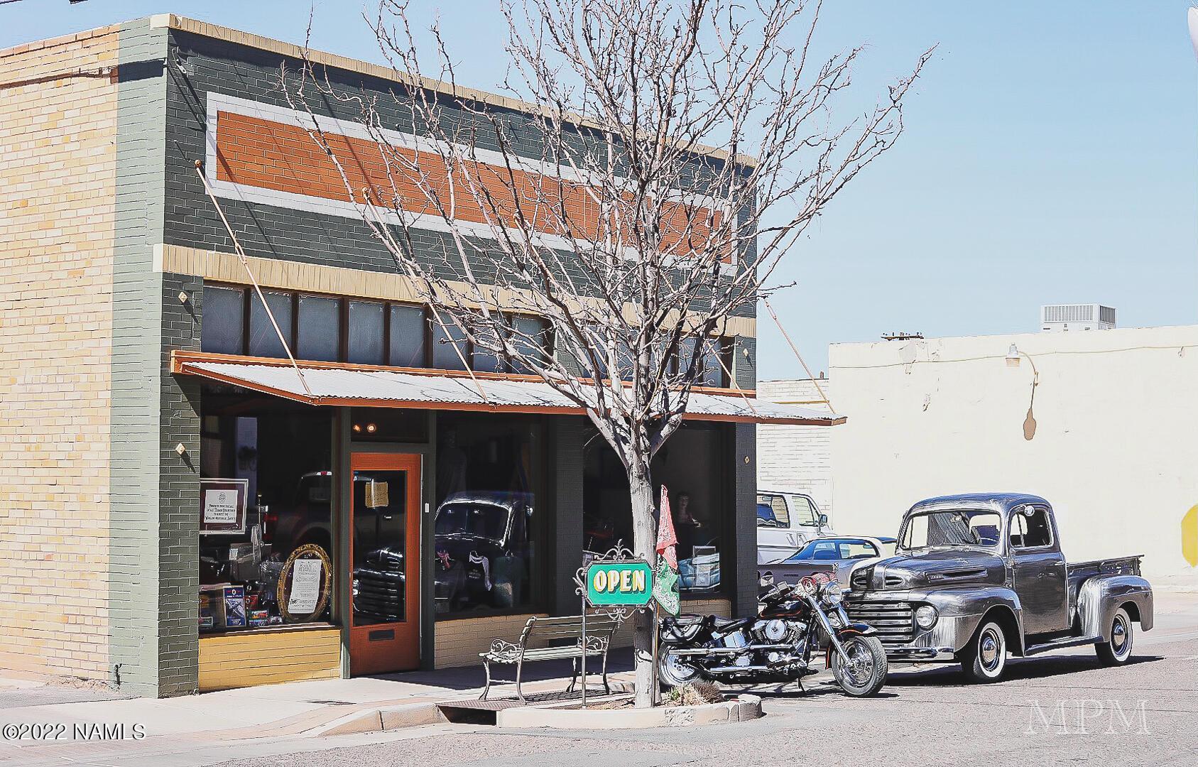 213 N Kinsley Ave, Winslow, AZ for Sale