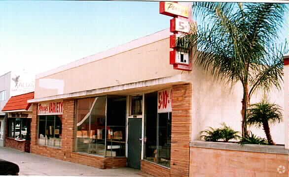 1427 W 8th St, San Pedro, CA for Rent