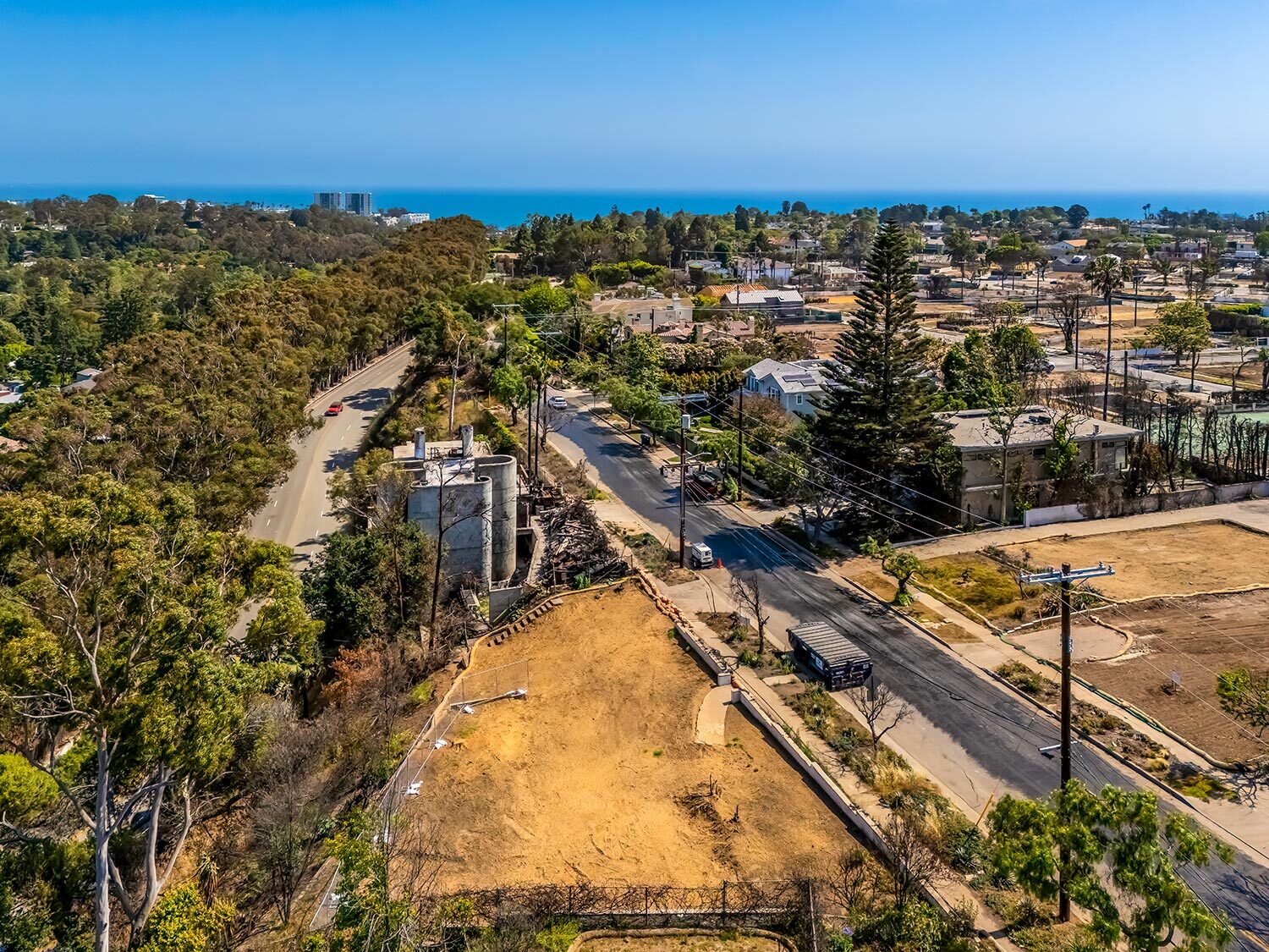 824 Chautauqua Blvd, Pacific Palisades, CA for Sale
