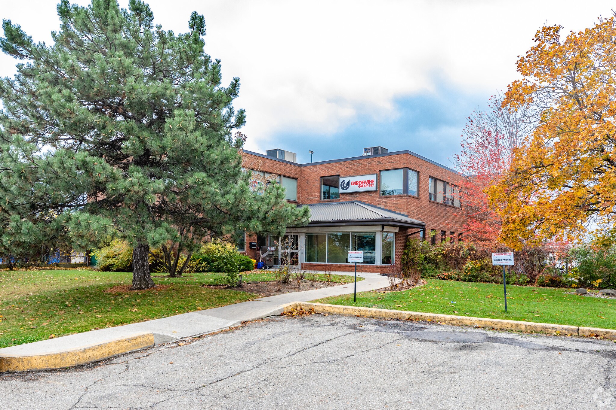 1100 Haultain Ct, Mississauga, ON for Rent