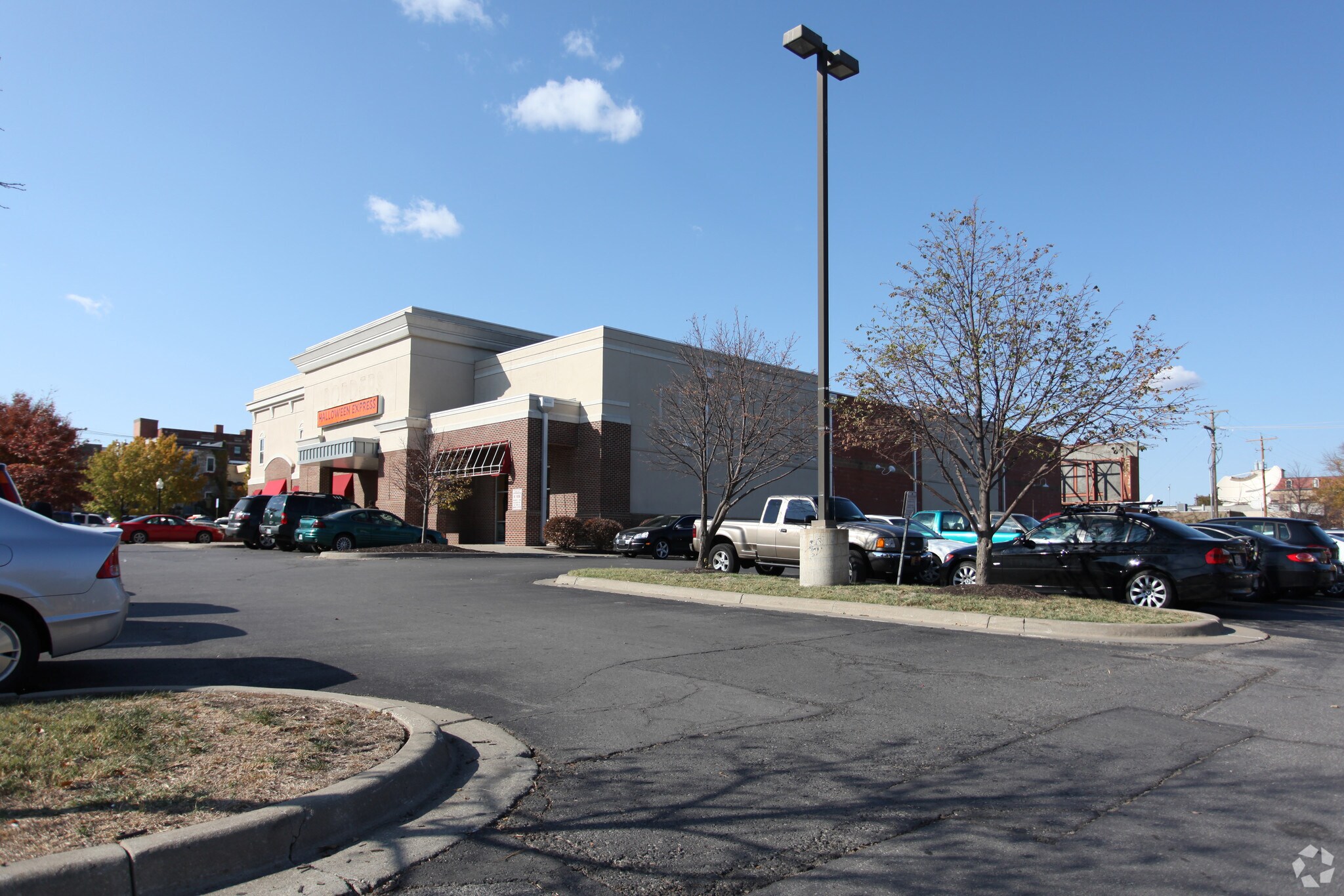 700 New Hampshire St Lawrence, KS 66044 Retail Property for Sale on