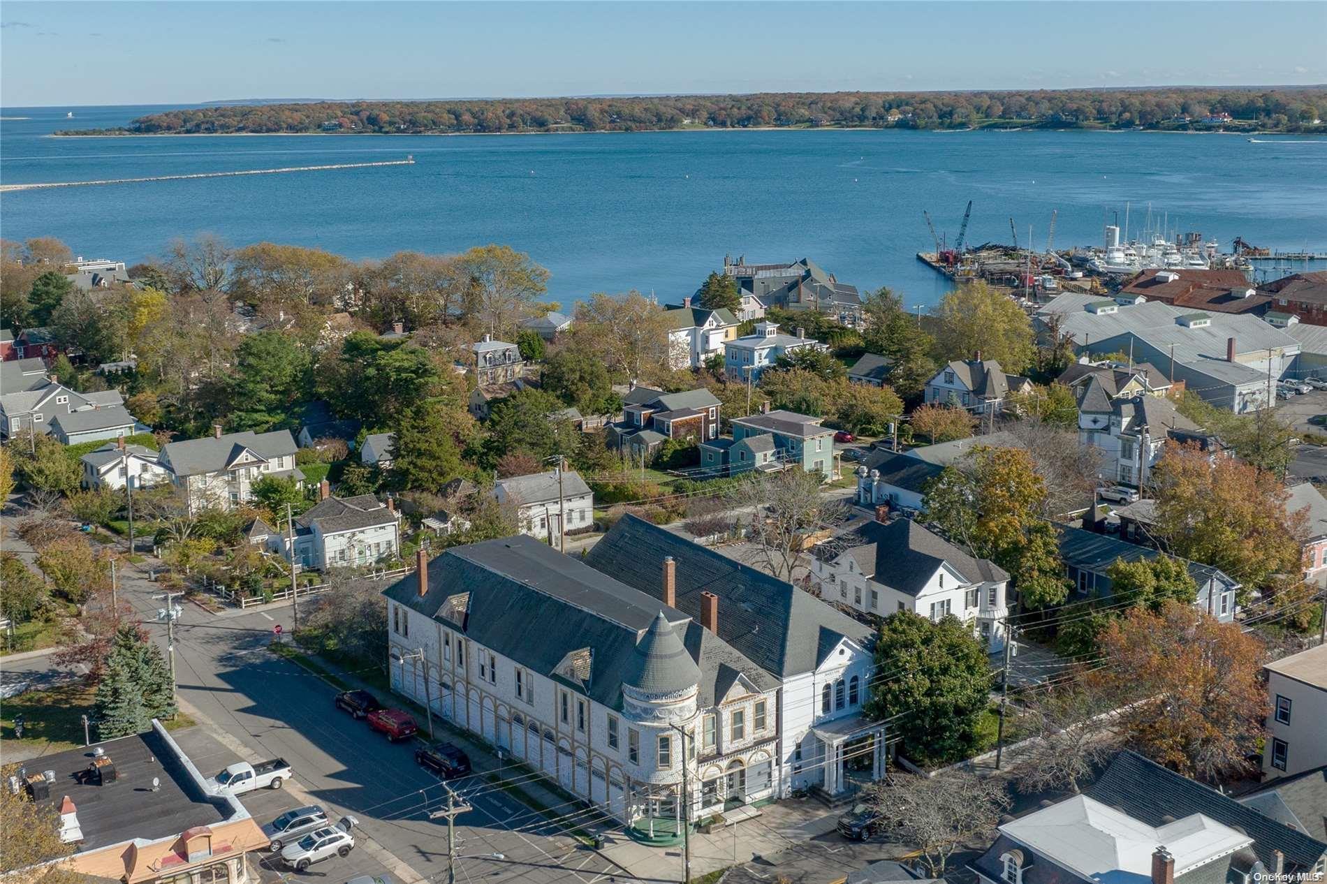 434 Main St, Greenport, NY for Sale