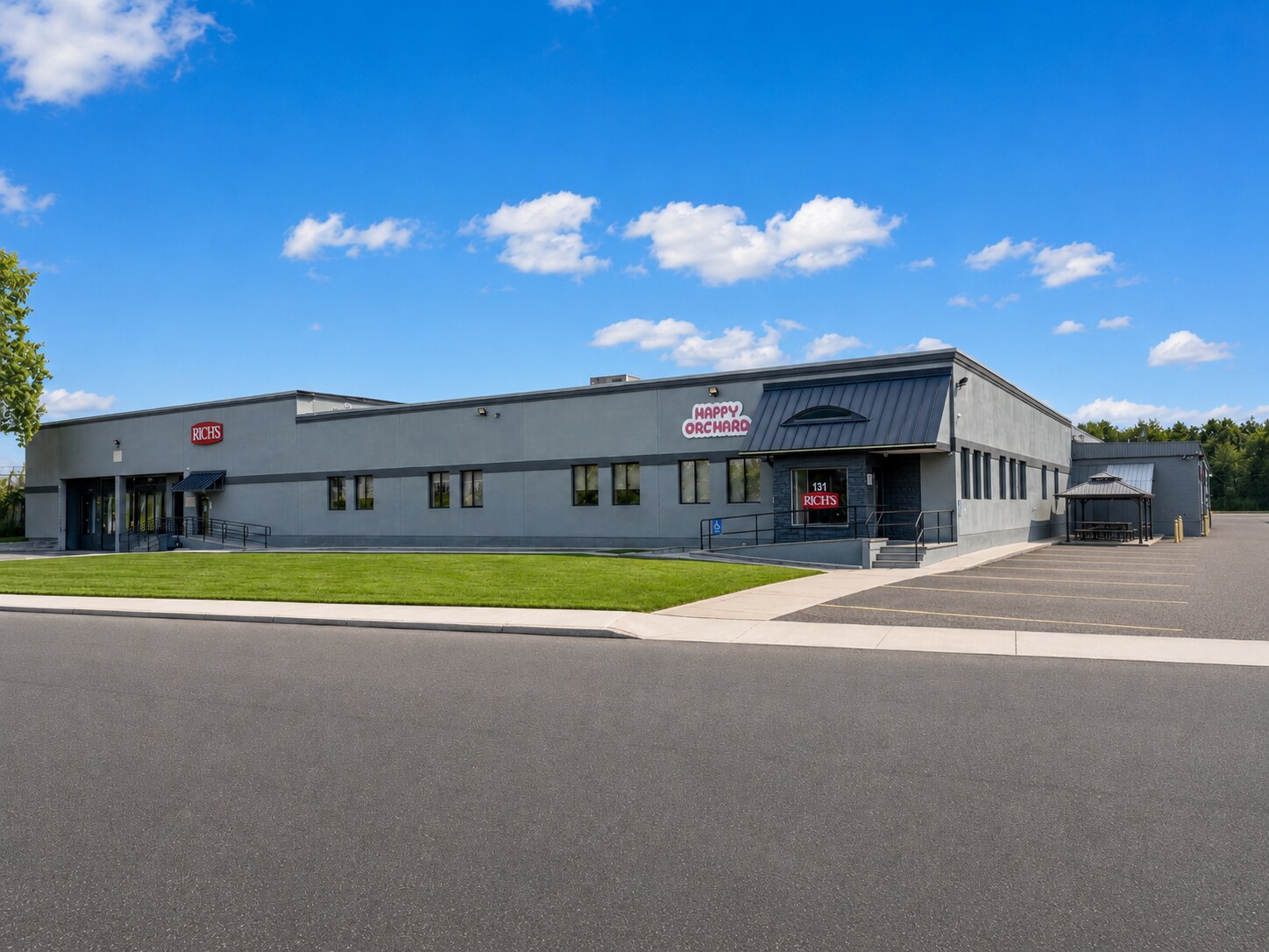 131 W Commercial Ave, Moonachie, NJ for Rent