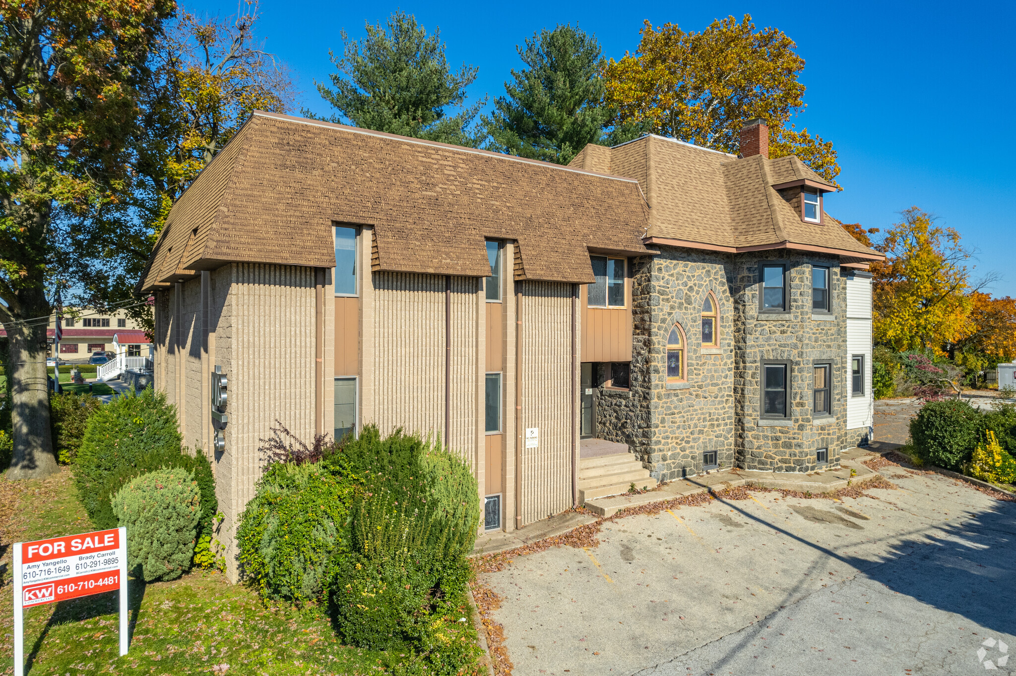 83 S Eagle Rd, Havertown, PA for Sale