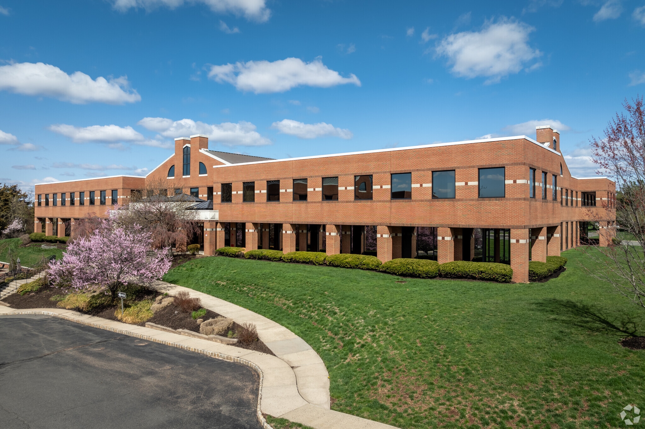 2 Crossroads Dr, Bedminster, NJ for Rent