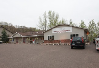 Saint Croix Falls, WI Veterinarian/Kennel - 821 Us-8