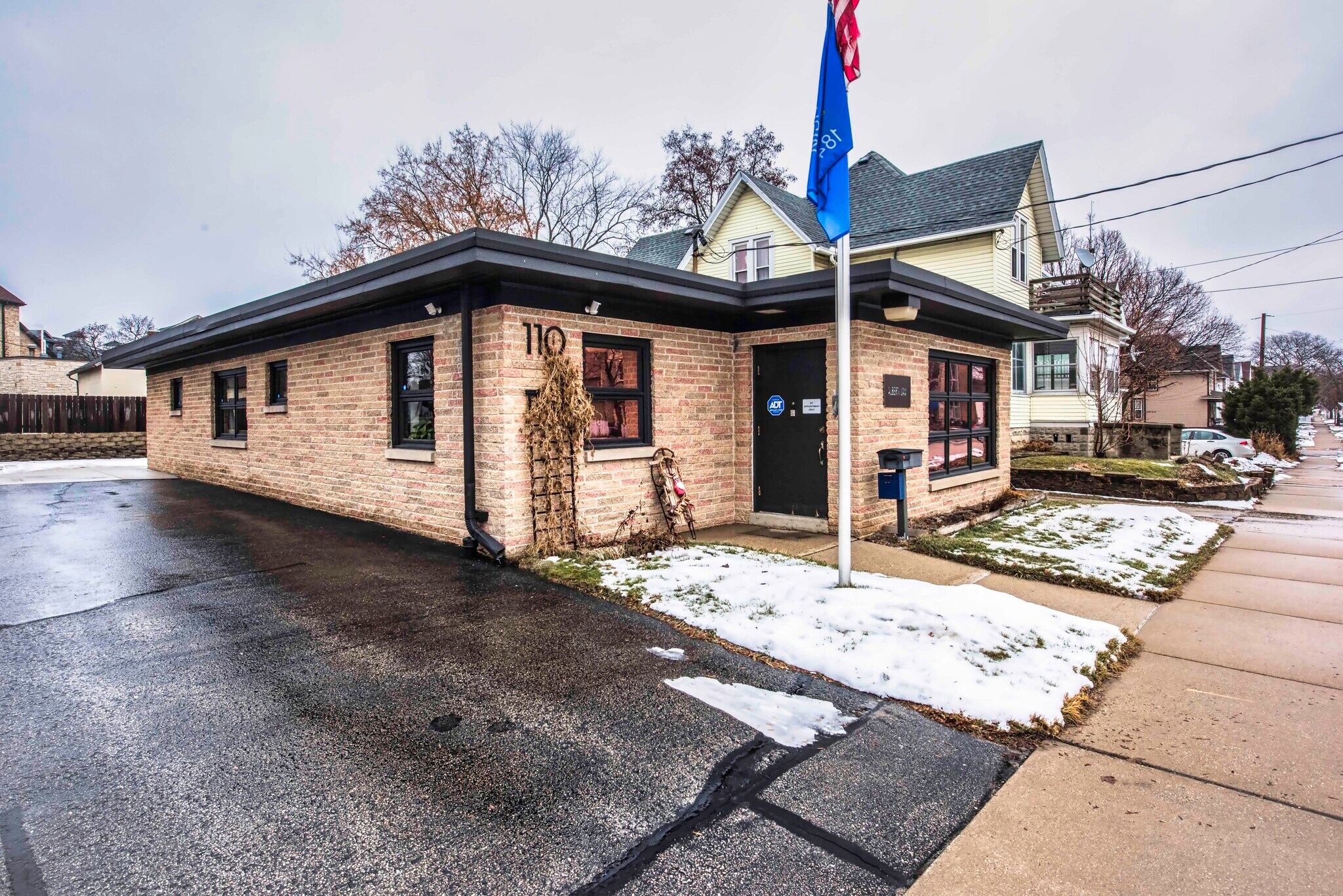 110 Arcadian Ave, Waukesha, WI for Sale