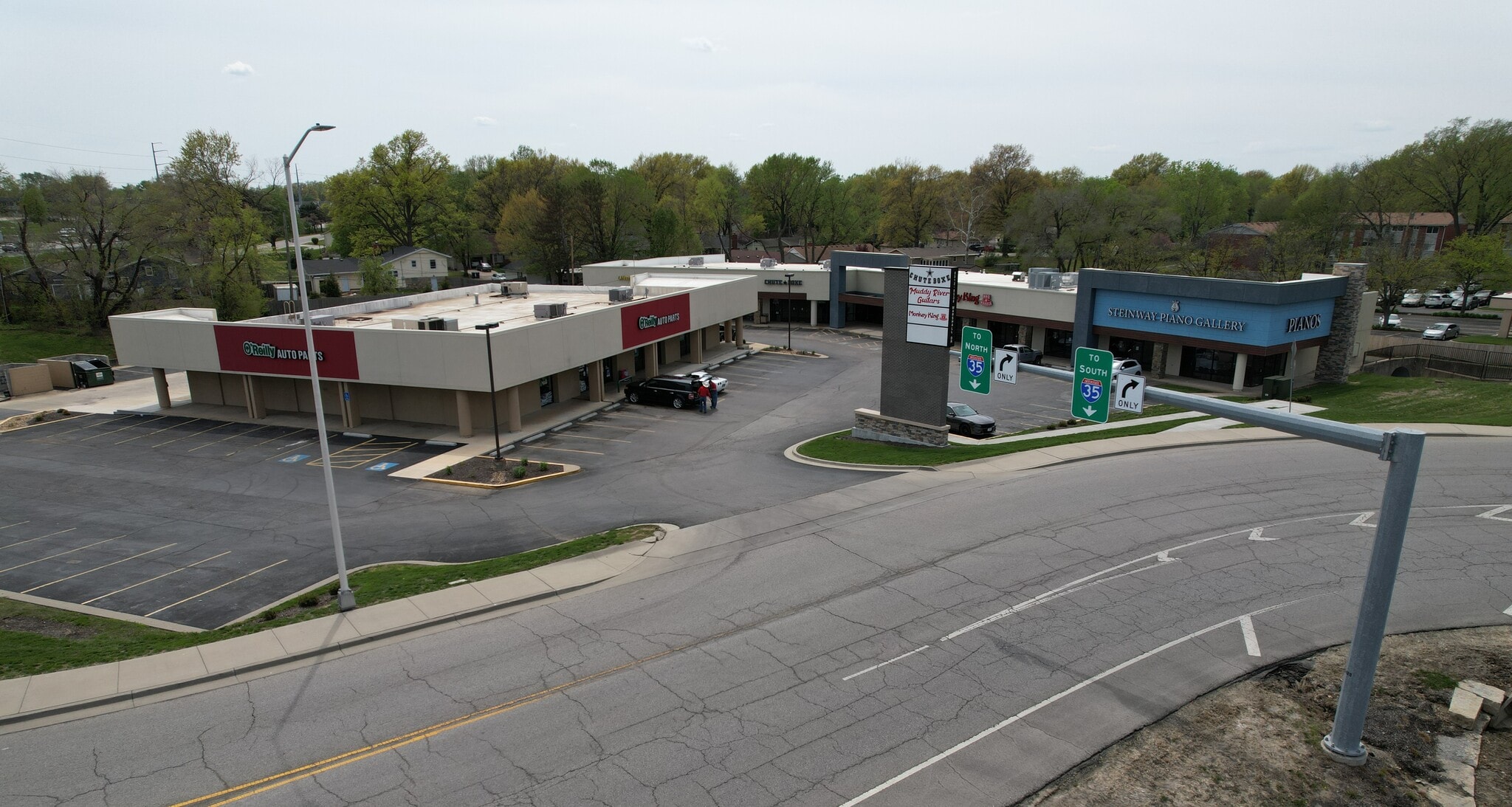 9500 Marshall Dr, Lenexa, KS for Rent