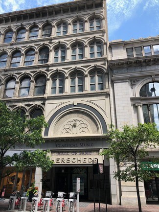 Cincinnati, OH undefined - 4 W Fourth St