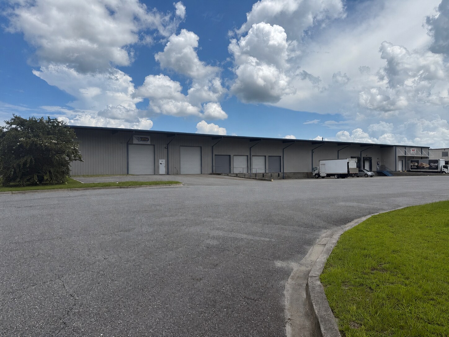 475 Commerce Blvd, Midway, FL for Rent