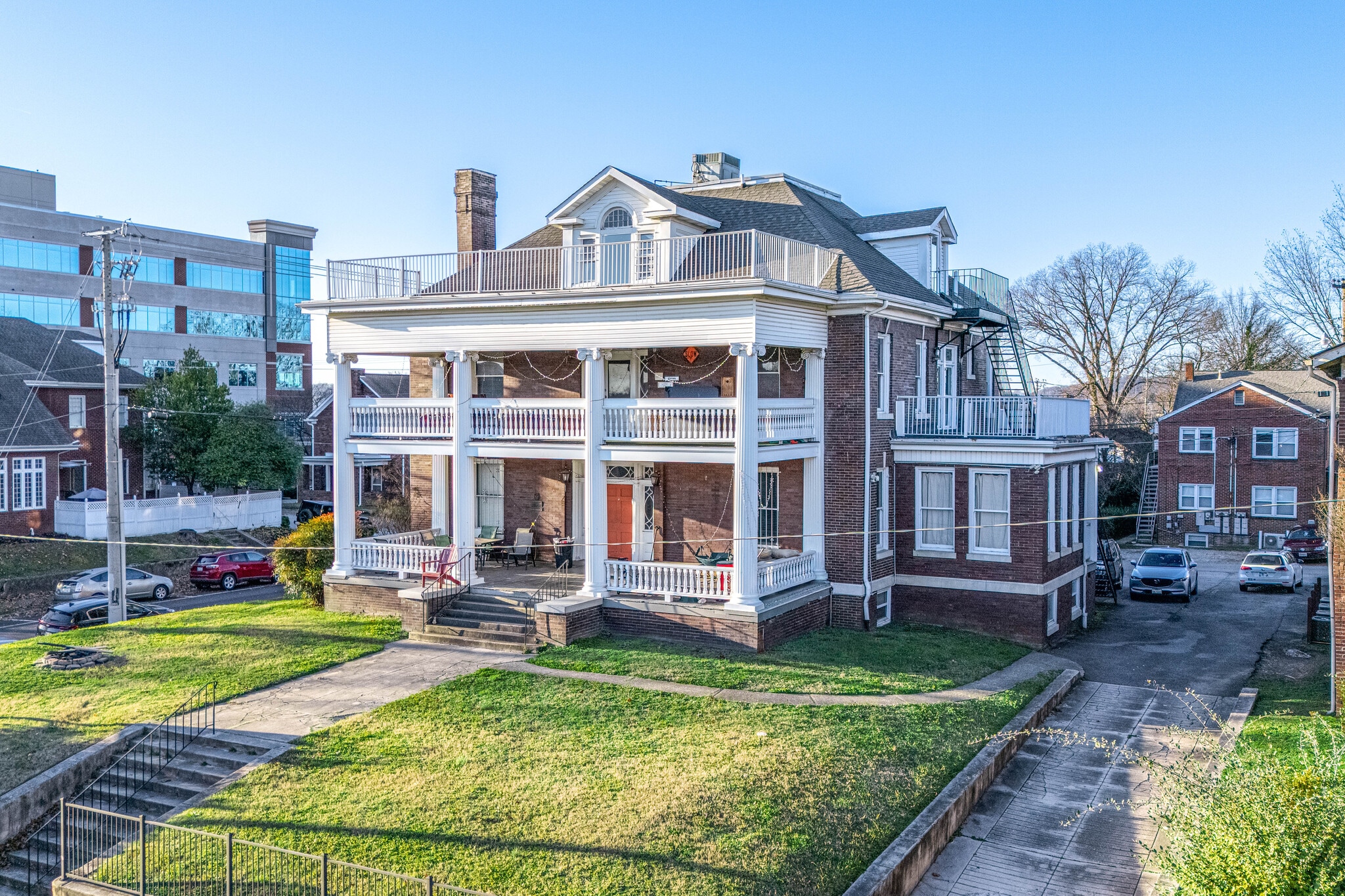 1733 W Clinch Ave, Knoxville, TN for Sale