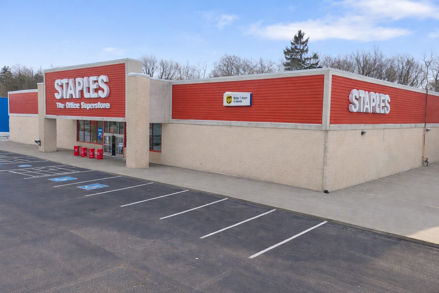 2 Plaza Dr, Auburn, NY for Rent