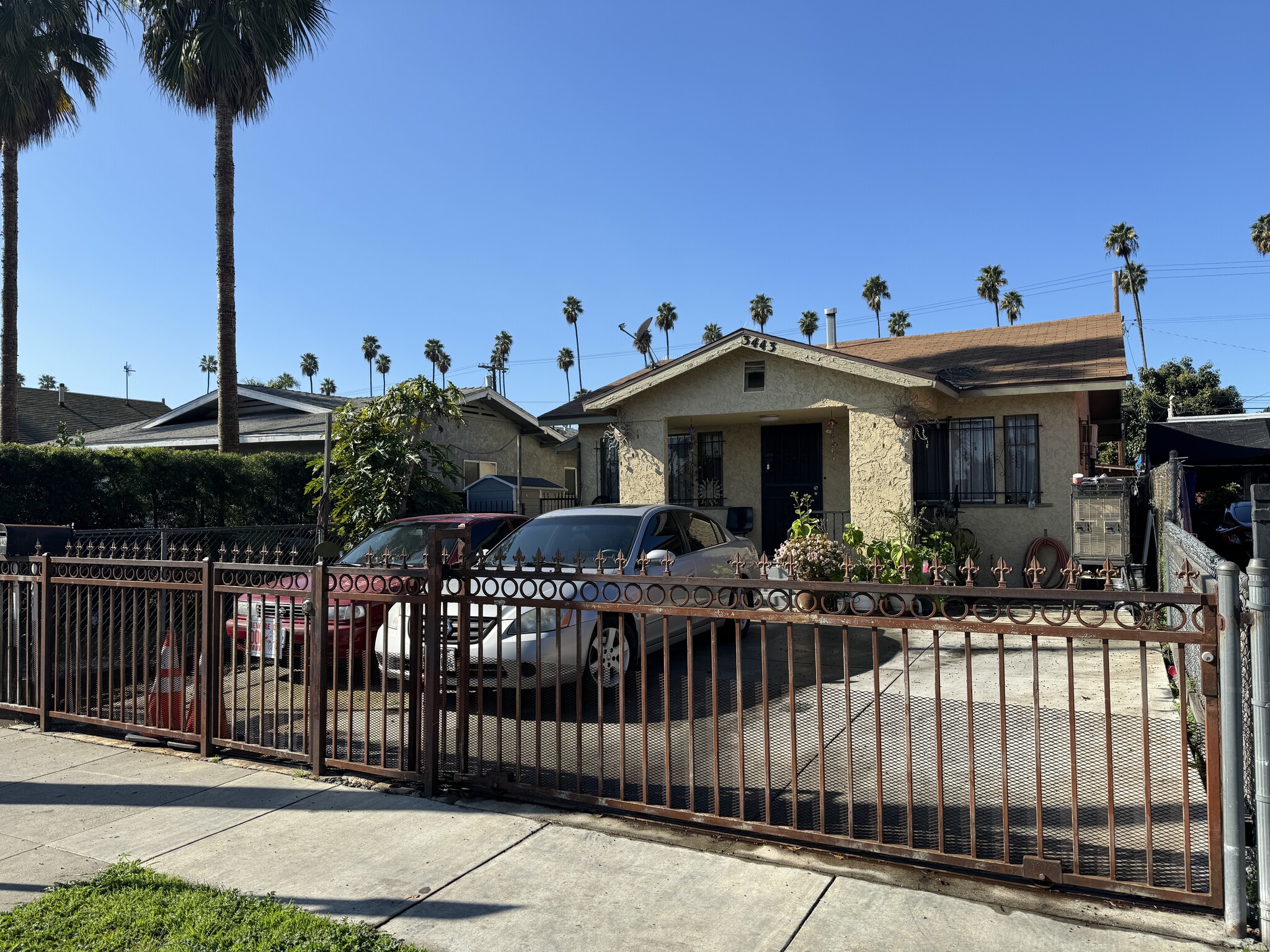 3443 9th Ave, Los Angeles, CA for Sale
