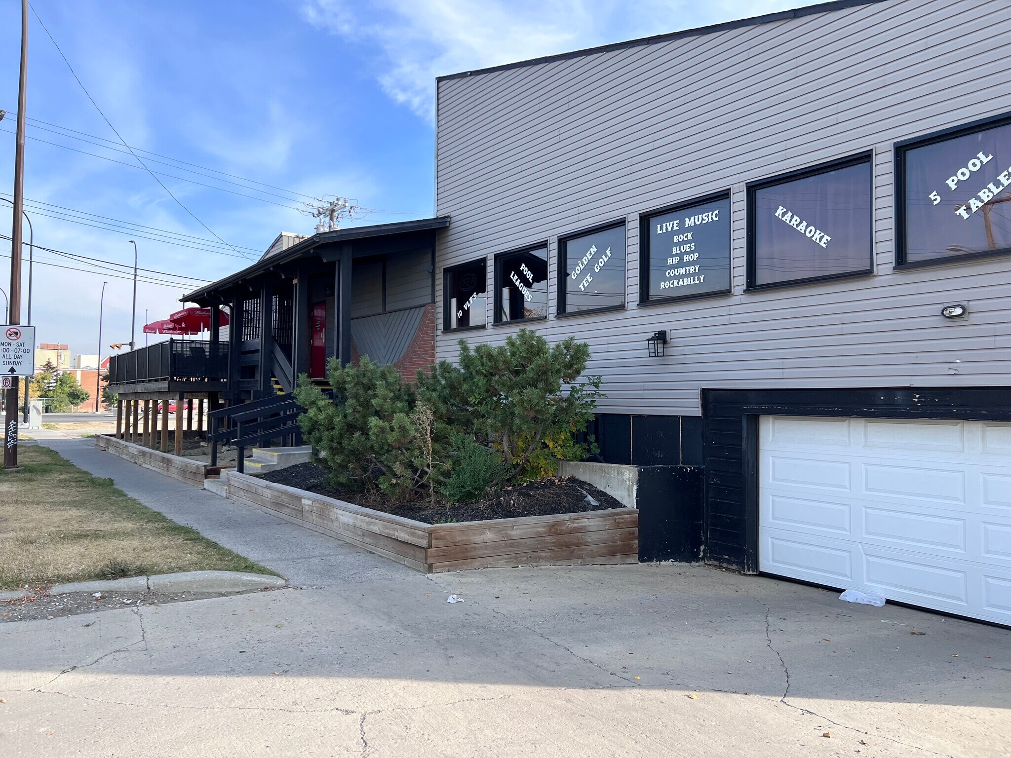 1814 36th St SE, Calgary, AB for Sale
