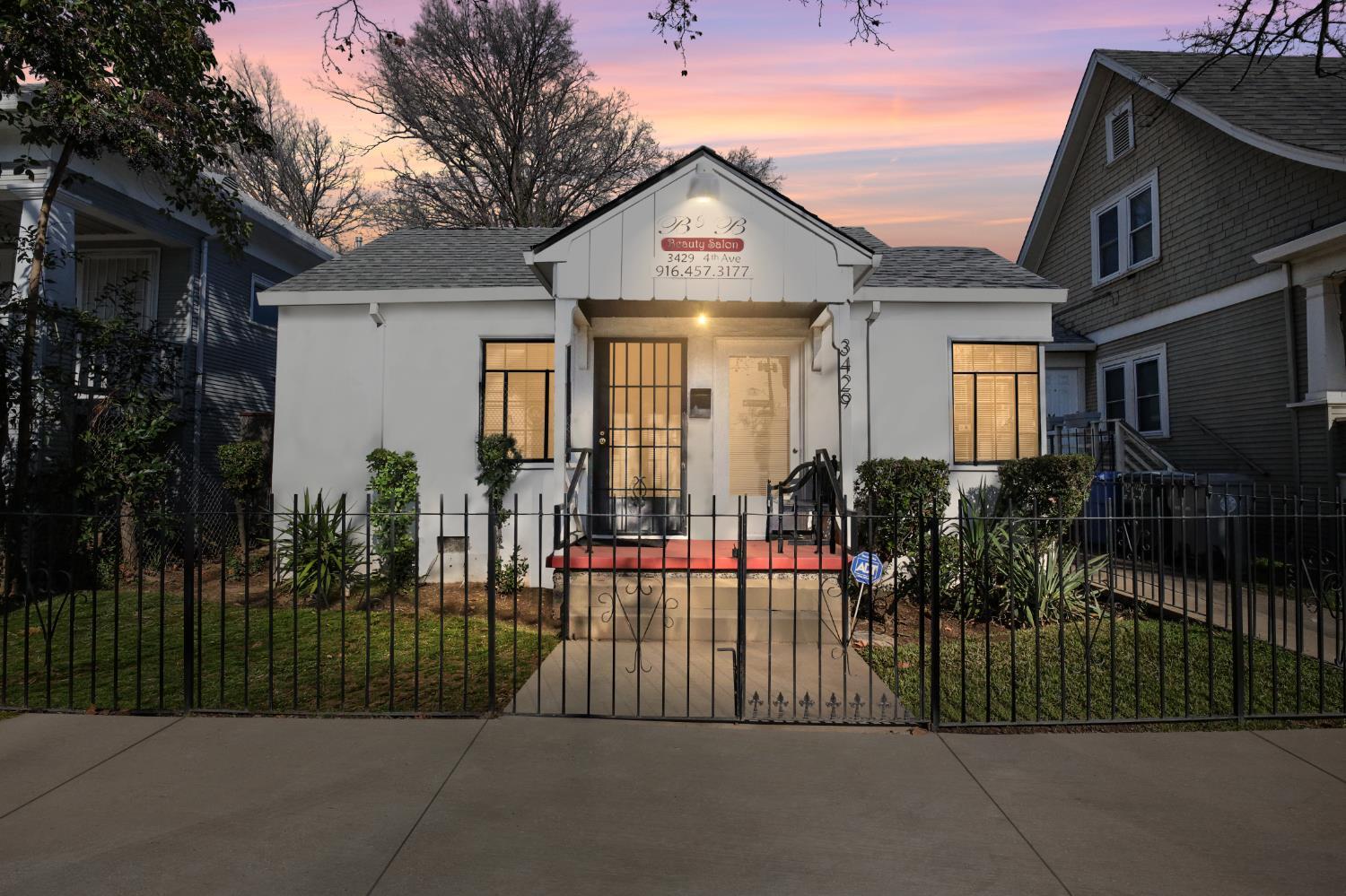 3429 4th Ave, Sacramento, CA for Sale