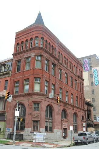 Baltimore, MD Storefront Retail/Office - 200 W Fayette St