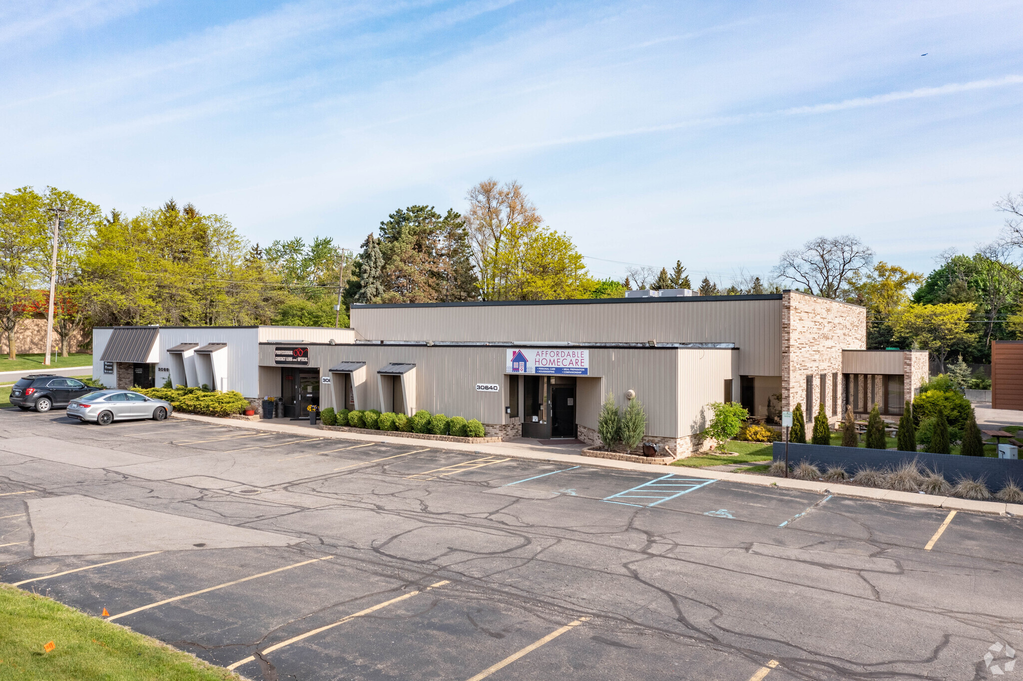 30640-30680 W 12 Mile Rd, Farmington Hills, MI for Sale