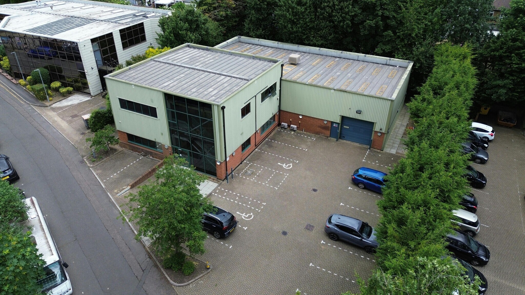 Regal Way, Watford, HRT for Rent