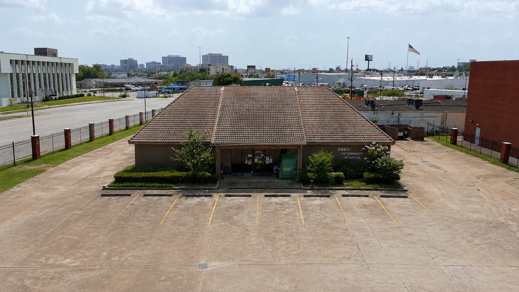 5860 Westward St, Houston, TX for Sale
