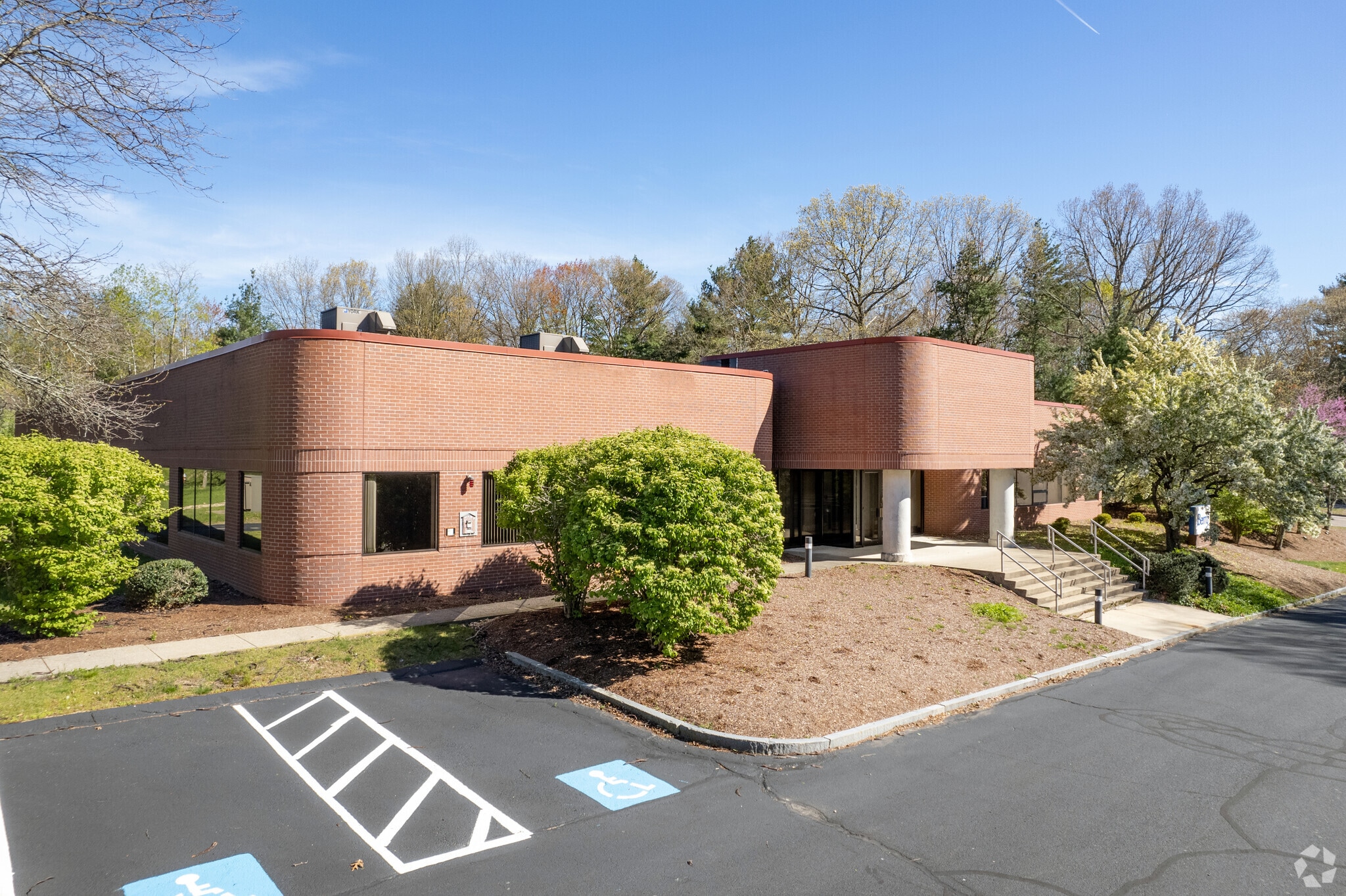 25 Pky Franklin, MA 02038 Flex Property for Lease on