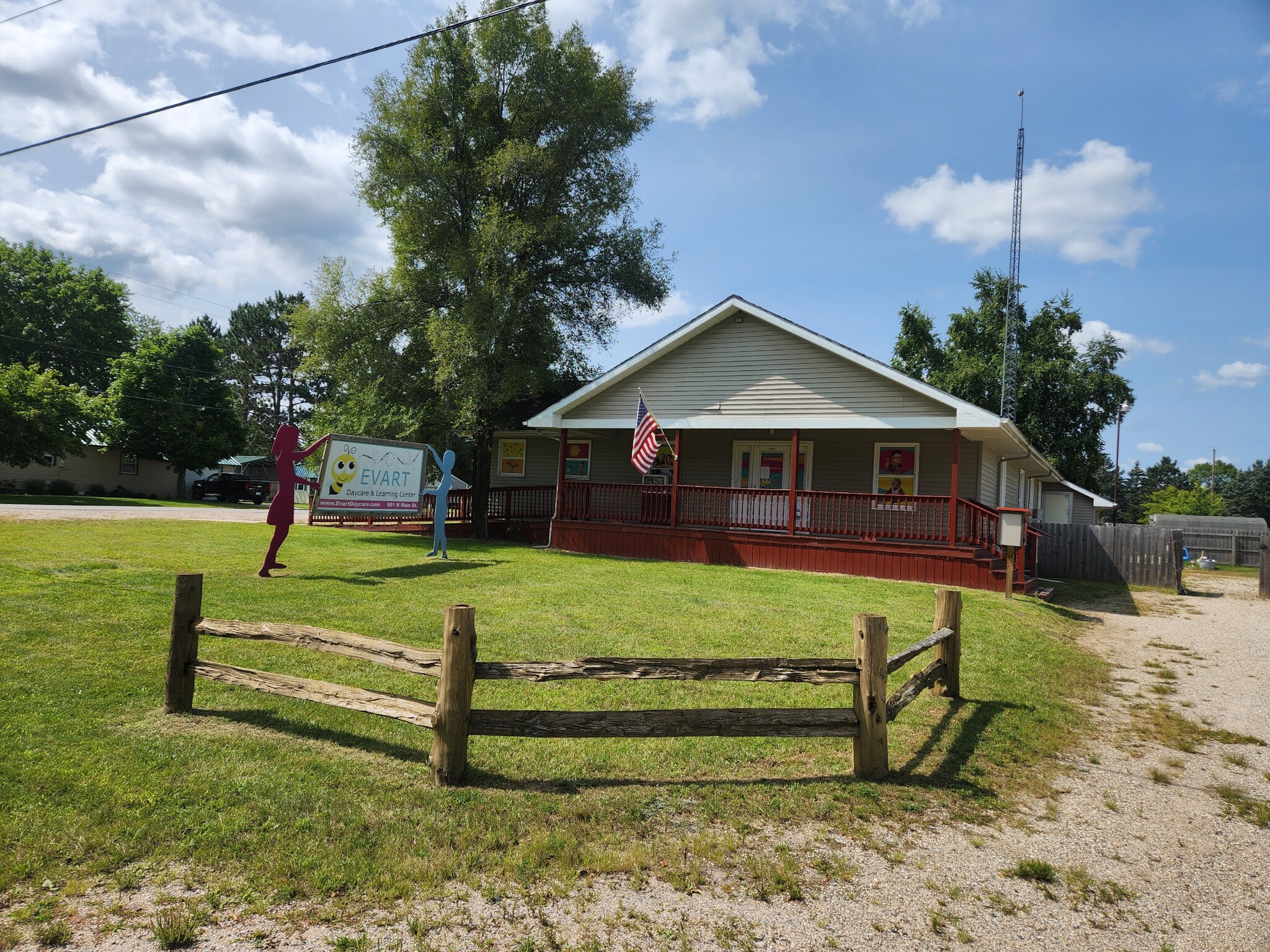 901 N Main St, Evart, MI for Sale